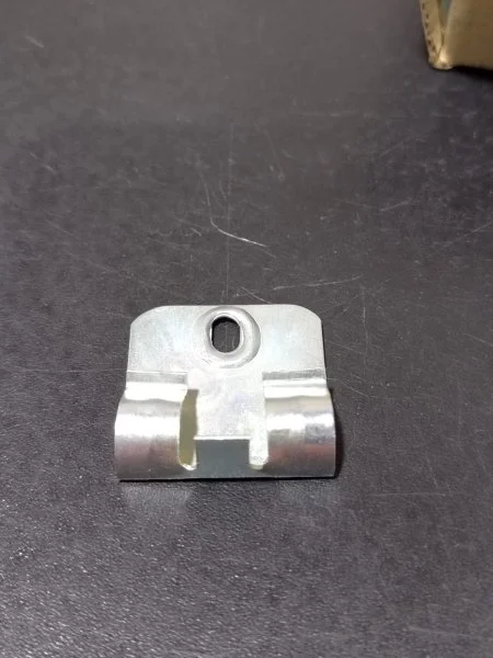 Клипсы к плинтусу MDF Bonkeel (50шт) в Орске