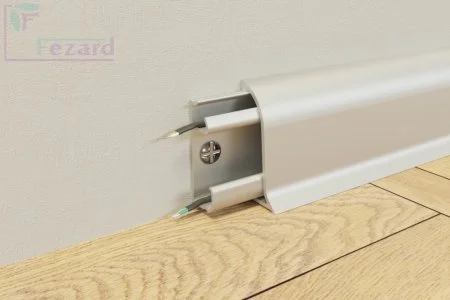 Алюминиевый плинтус Fezard Серебро 43х22х2,5м в Орске