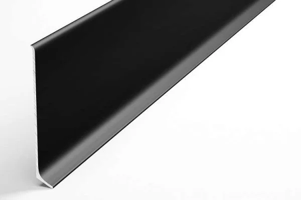 Алюминиевый плинтус Bonkeel ПЛ100 515л Черный (95,1х11,2х2500мм) в Орске