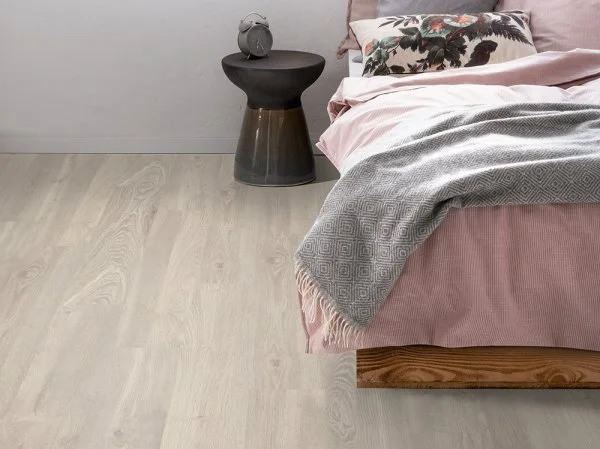 Ламинат Egger PRO 8/33 Дуб Кортон белый EPL051 в Орске