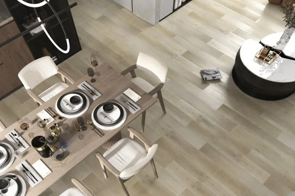 Кварц-виниловая плитка Refloor Fargo Comfort 1166-02 Дуб Спелый Миндаль (Градиент) в Орске